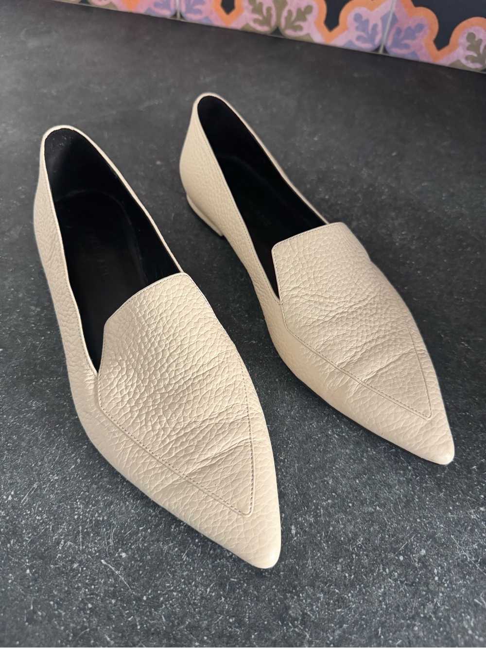 Everlane The Boss Loafer in Bone. Pointed toe loafer sz 9
